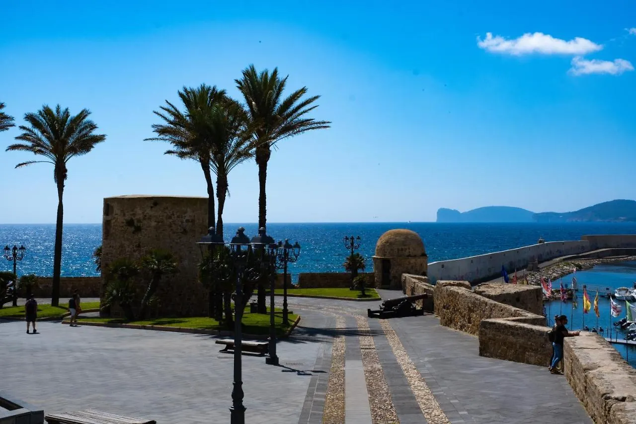 Bateau-hôtel Alghero House Boat Italie